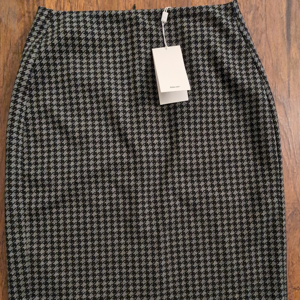 Hugo Boss Knee Length Polyester Wool Fitted Skirt, Veroki Houndstooth - SZ 4